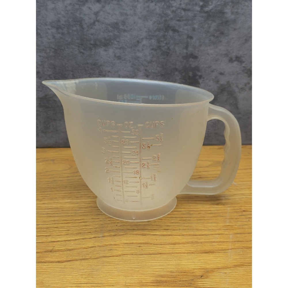 TUPPERWARE 4 Cup Mixing Measure Pitcher #1288-6